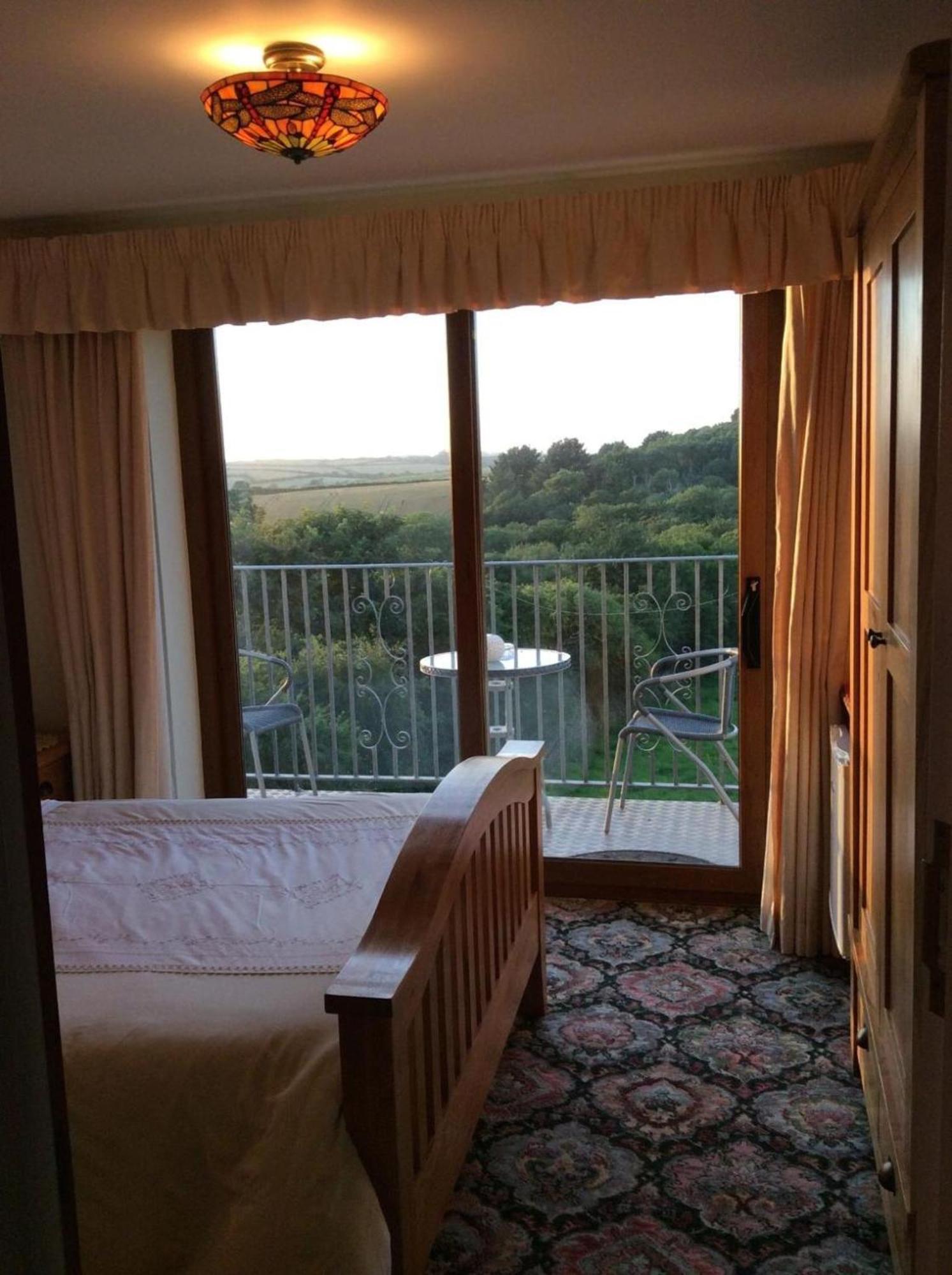 Room In Guest Room - Orchard Manor, Fore Street, Nr Truro Dış mekan fotoğraf